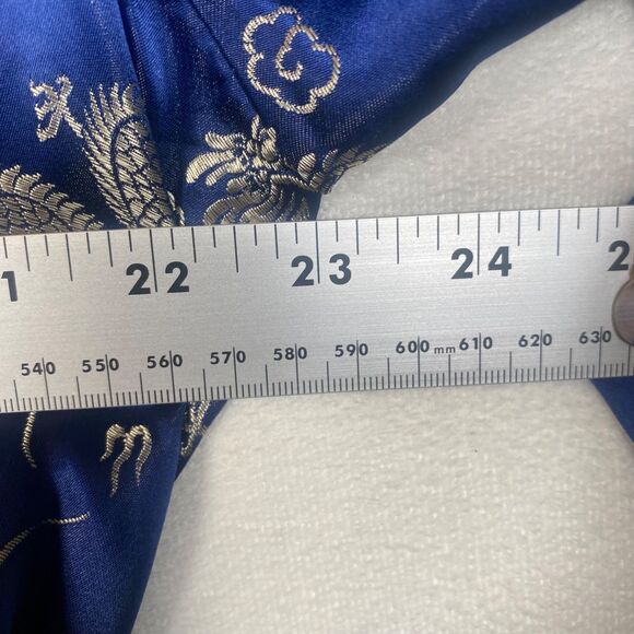 Vintage Squirrel Dragon Print Blue Satin Robe Belted Kimono Style Size 50 - Picture 9 of 11